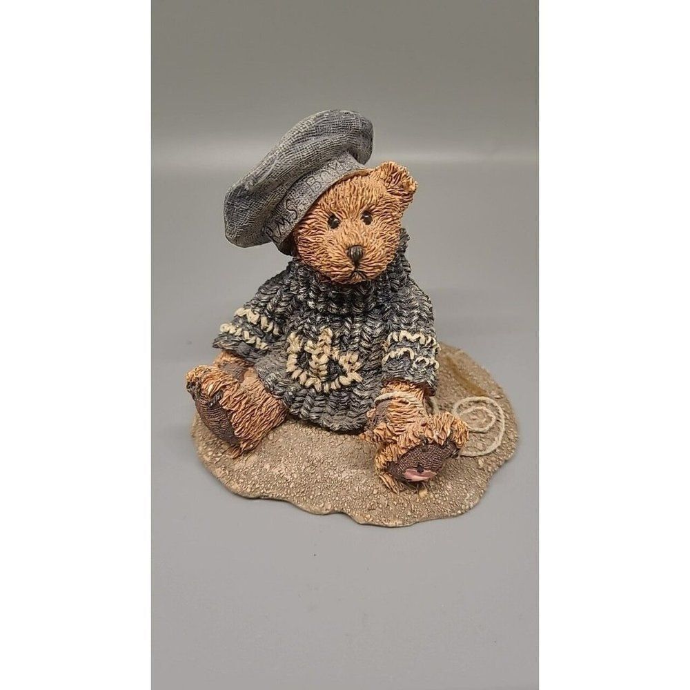 Boyd's Bears & Friends 1993 "Christian By The Sea" Resin Figurine Collectible